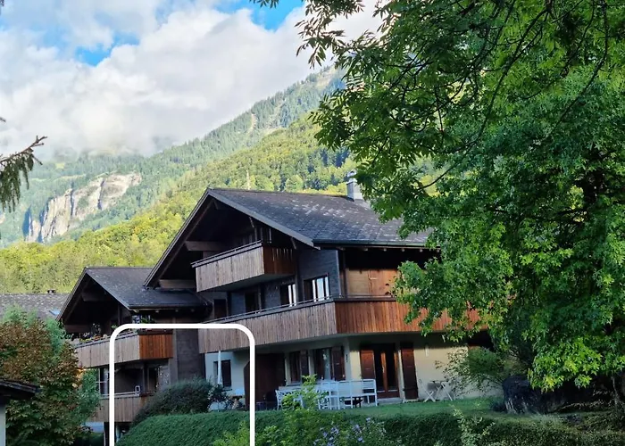 Gemuetliche Zwischen Und Bergen